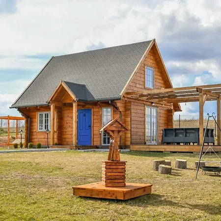 Nini House *